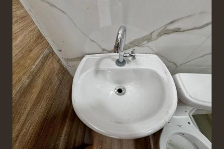 Casa de condomínio para alugar com 88m², 3 quartos e 1 vaga Casa de condomínio para alugar com 88m², 3 quartos e 1 vagaSuíte - Banheiro