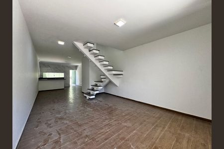 Casa de condomínio para alugar com 88m², 3 quartos e 1 vaga Casa de condomínio para alugar com 88m², 3 quartos e 1 vagaSala
