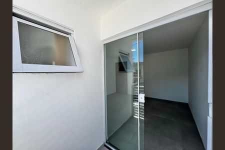 Casa de condomínio para alugar com 88m², 3 quartos e 1 vaga Casa de condomínio para alugar com 88m², 3 quartos e 1 vagaSuíte - Varanda