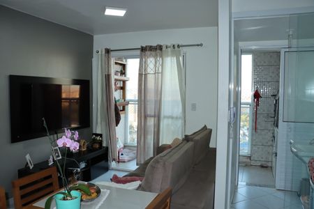 Sala/Cozinha de apartamento para alugar com 3 quartos, 61m² em Jardim Marilu, Cotia