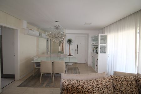 Apartamento à venda com 123m², 3 quartos e 3 vagasSala