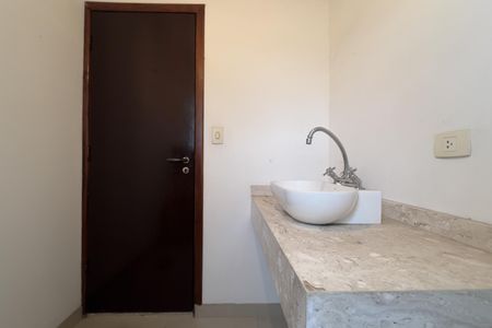 Casa para alugar com 650m², 3 quartos e 3 vagasLavabo 1