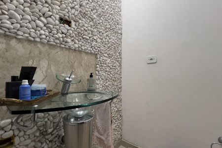 Casa para alugar com 650m², 3 quartos e 3 vagasBanheiro de Serviço