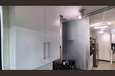 Apartamento à venda com 93m², 3 quartos e 1 vagaÁrea de Serviço 