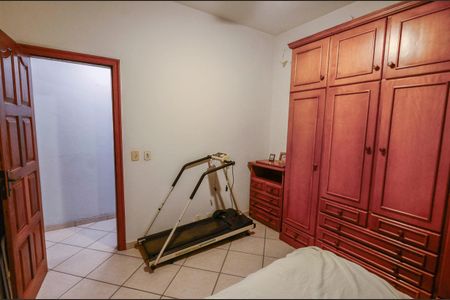 Quarto 1 de apartamento para alugar com 2 quartos, 90m² em Praça da Bandeira, Rio de Janeiro