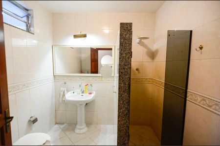 Apartamento para alugar com 90m², 2 quartos e 1 vaga Apartamento para alugar com 90m², 2 quartos e 1 vagaBanheiro