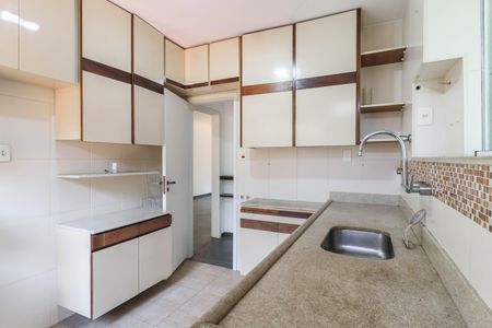 Casa para alugar com 178m², 3 quartos e 2 vagasCozinha