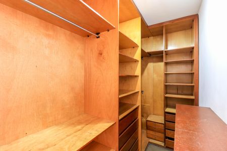 Casa para alugar com 178m², 3 quartos e 2 vagasCloset do Quarto 2