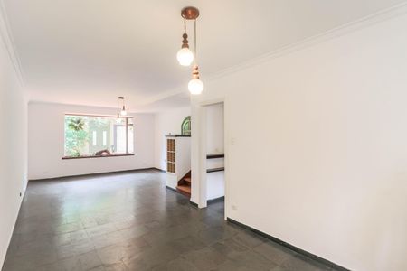 Sala de casa para alugar com 3 quartos, 178m² em Vila Cordeiro, São Paulo