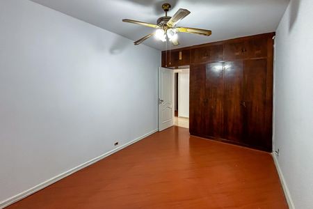 Apartamento à venda com 130m², 3 quartos e 1 vaga