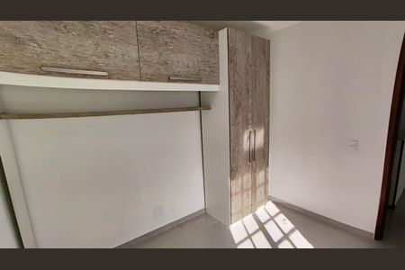 Casa de condomínio à venda com 56m², 2 quartos e 1 vagaQuarto 2