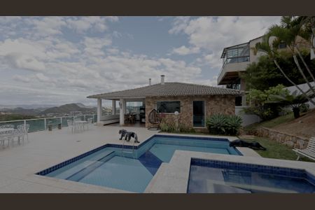 Casa de condomínio à venda com 733m², 5 quartos e 6 vagasPiscina