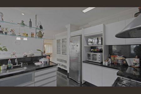 Casa de condomínio à venda com 733m², 5 quartos e 6 vagasCozinha