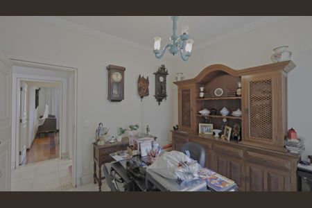 Casa de condomínio à venda com 733m², 5 quartos e 6 vagasEscritório