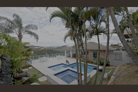 Casa de condomínio à venda com 733m², 5 quartos e 6 vagasPiscina