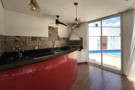 Casa de condomínio à venda com 459m², 6 quartos e 4 vagas Casa de condomínio à venda com 459m², 6 quartos e 4 vagasÁrea gourmet