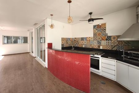 Casa de condomínio à venda com 459m², 6 quartos e 4 vagas Casa de condomínio à venda com 459m², 6 quartos e 4 vagasÁrea gourmet