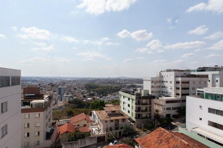 Apartamento à venda com 180m², 3 quartos e 3 vagasVista