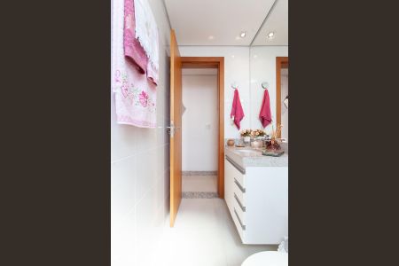 Apartamento à venda com 180m², 3 quartos e 3 vagasBanheiro Social 