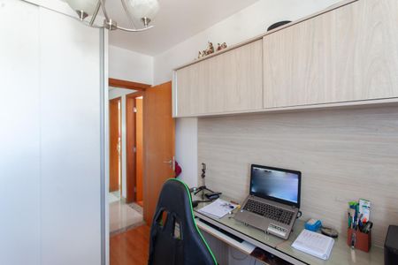 Apartamento à venda com 180m², 3 quartos e 3 vagasQuarto 2