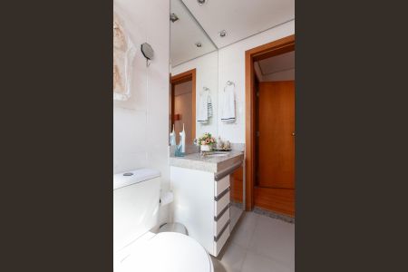 Apartamento à venda com 180m², 3 quartos e 3 vagasBanheiro da Suíte