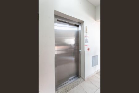 Apartamento à venda com 180m², 3 quartos e 3 vagasElevador