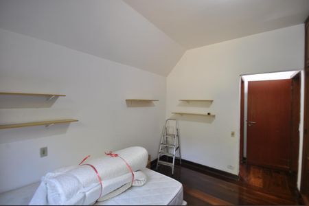 Casa à venda com 999m², 3 quartos e 8 vagasSuíte 3