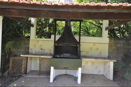 Casa à venda com 999m², 3 quartos e 8 vagasChurrasqueira