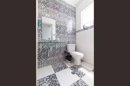 Casa à venda com 252m², 3 quartos e 4 vagas Casa à venda com 252m², 3 quartos e 4 vagasLavabo