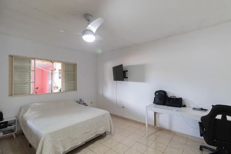 Casa à venda com 252m², 3 quartos e 4 vagas Casa à venda com 252m², 3 quartos e 4 vagasSuíte