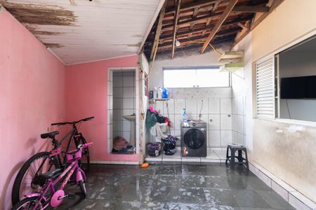 Casa à venda com 252m², 3 quartos e 4 vagas Casa à venda com 252m², 3 quartos e 4 vagasÁrea de Serviço