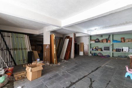 Casa à venda com 252m², 3 quartos e 4 vagas Casa à venda com 252m², 3 quartos e 4 vagasGaragem