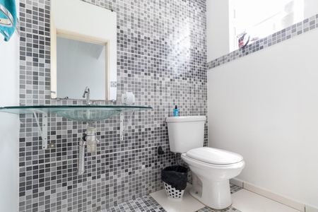 Casa à venda com 252m², 3 quartos e 4 vagas Casa à venda com 252m², 3 quartos e 4 vagasLavabo