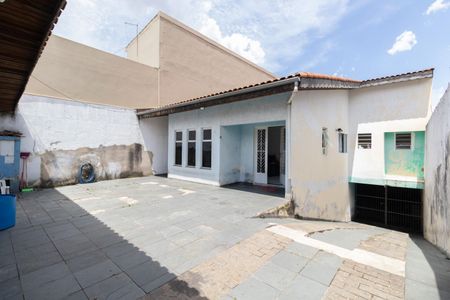 Casa à venda com 252m², 3 quartos e 4 vagas Casa à venda com 252m², 3 quartos e 4 vagasGaragem