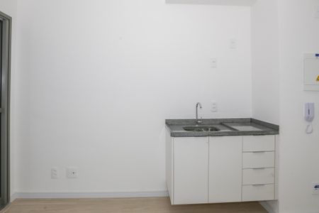 Sala e Cozinha de kitnet/studio para alugar com 1 quarto, 25m² em Pinheiros, São Paulo