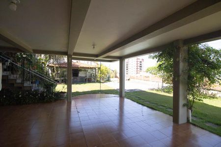 Casa à venda com 600m², 6 quartos e 10 vagasQuintal