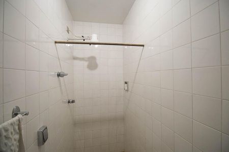 Casa à venda com 600m², 6 quartos e 10 vagasBanheiro 2 