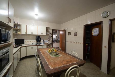 Casa à venda com 600m², 6 quartos e 10 vagasCozinha