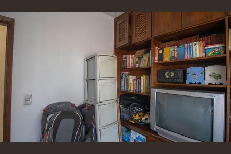 Casa à venda com 600m², 6 quartos e 10 vagasQuarto 2