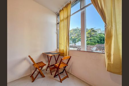 Sala de apartamento para alugar com 1 quarto, 33m² em Catete, Rio de Janeiro