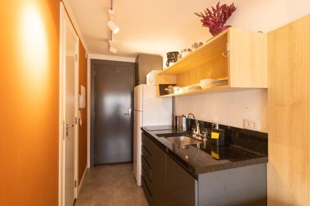 Studio de kitnet/studio para alugar com 1 quarto, 18m² em Centro, Curitiba