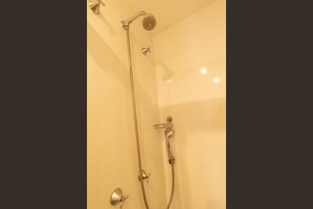 Studio para alugar com 18m², 1 quarto e sem vaga Studio para alugar com 18m², 1 quarto e sem vagaBanheiro Social