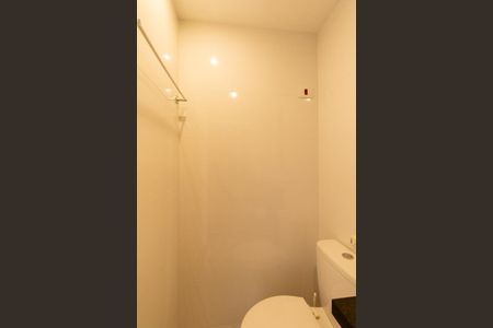 Studio para alugar com 18m², 1 quarto e sem vaga Studio para alugar com 18m², 1 quarto e sem vagaBanheiro Social