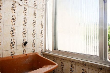 Apartamento para alugar com 68m², 2 quartos e sem vagaCozinha e Área de Serviço