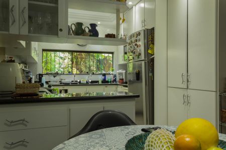 Casa à venda com 414m², 4 quartos e 6 vagasCozinha