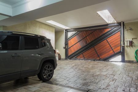 Casa à venda com 414m², 4 quartos e 6 vagasGaragem