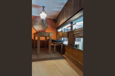 Casa à venda com 414m², 4 quartos e 6 vagasSala Japonesa