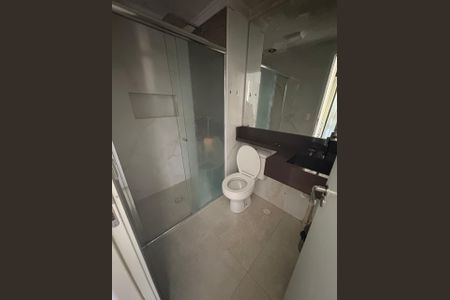 Apartamento para alugar com 68m², 2 quartos e 1 vaga Apartamento para alugar com 68m², 2 quartos e 1 vagaBanheiro
