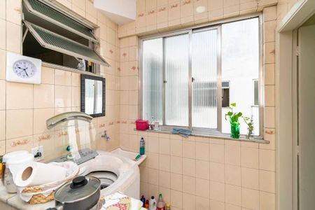 Apartamento à venda com 70m², 2 quartos e 1 vagaÁrea de Serviço