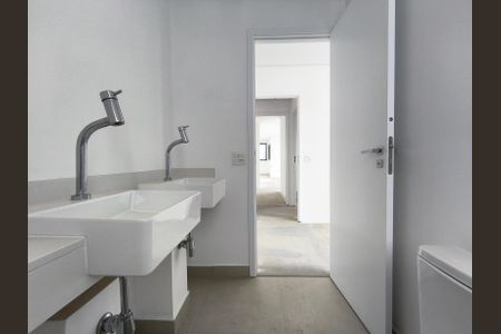 Apartamento à venda com 154m², 3 quartos e 2 vagasBanheiro da Suíte 1